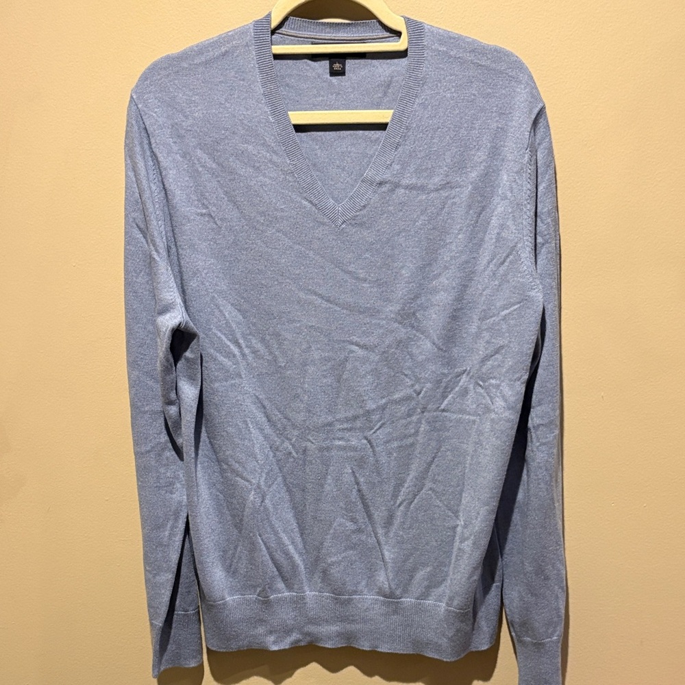 Banana Republic Men's Sky Blue V-Neck Sweater silk cashmere blend